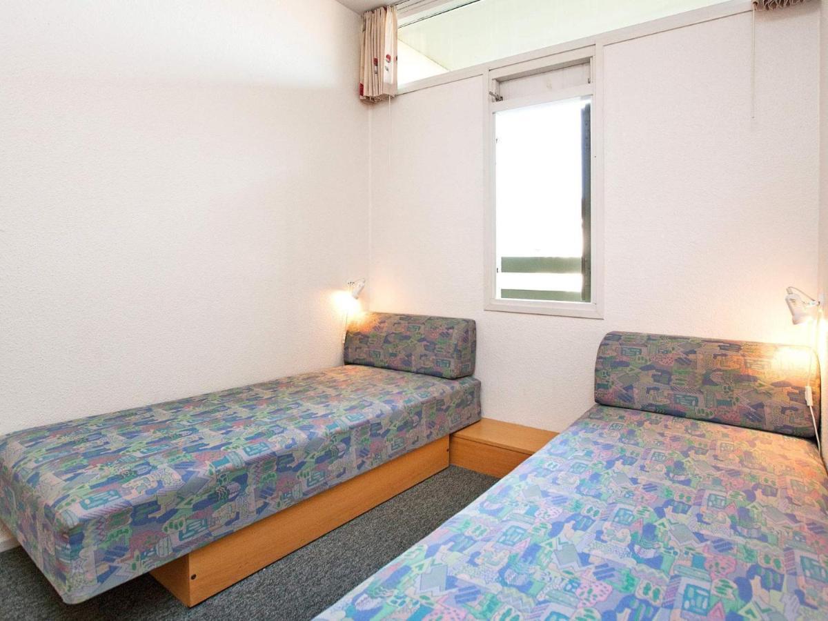 6 Person Holiday Home On A Holiday Park In เฟนู ภายนอก รูปภาพ