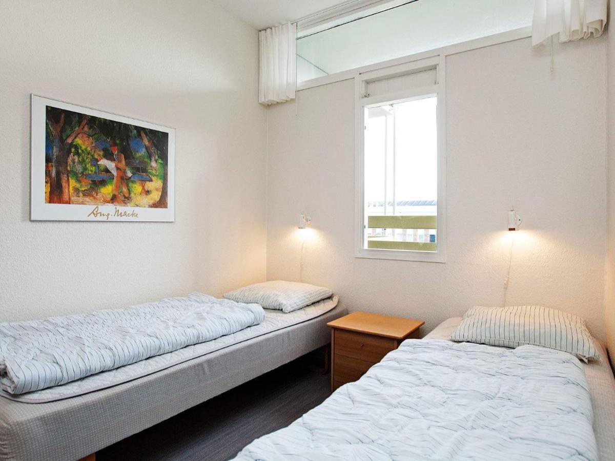 6 Person Holiday Home On A Holiday Park In เฟนู ภายนอก รูปภาพ