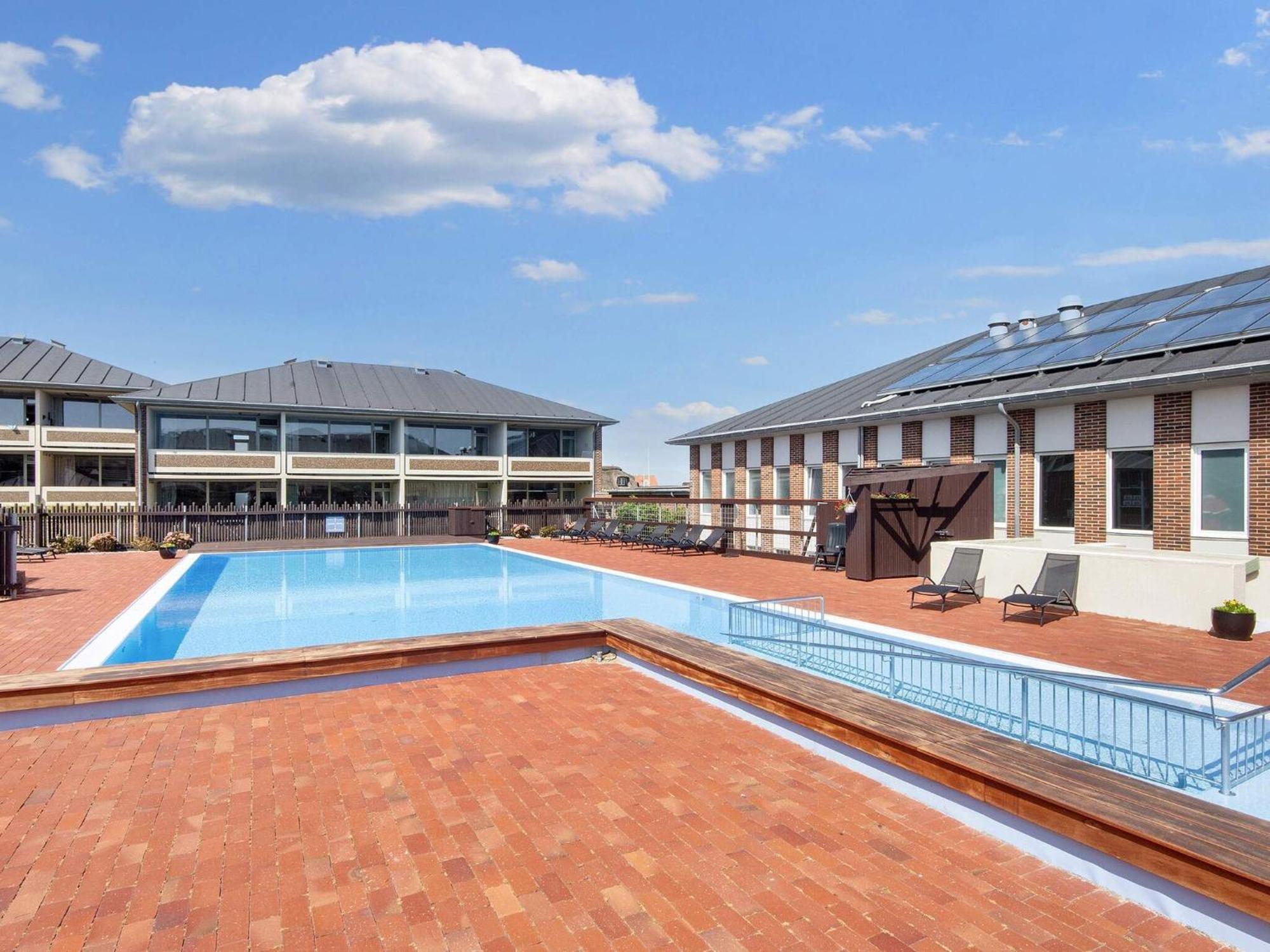 6 Person Holiday Home On A Holiday Park In เฟนู ภายนอก รูปภาพ